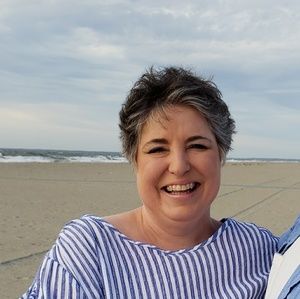 Meet your Posher, Karon